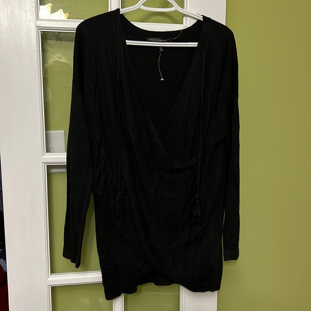 Sweater, Size Medium, Black